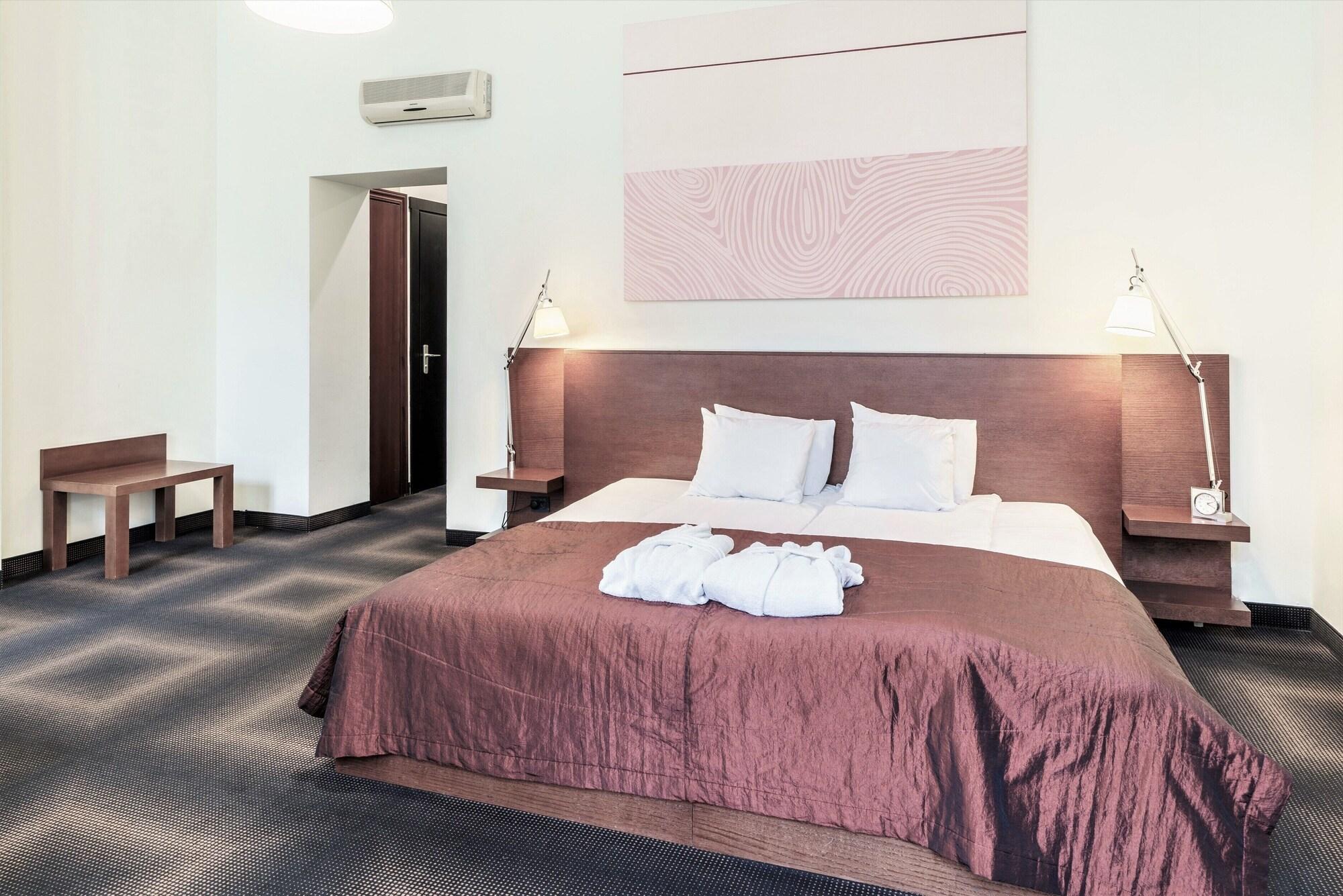 Rixwell Centra Hotel Riga Ngoại thất bức ảnh