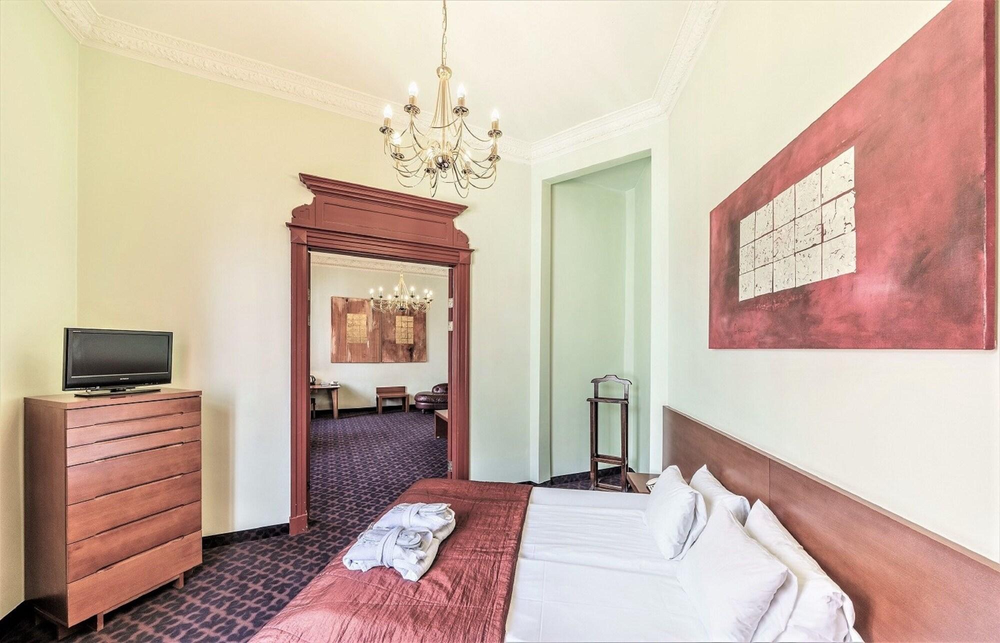 Rixwell Centra Hotel Riga Ngoại thất bức ảnh