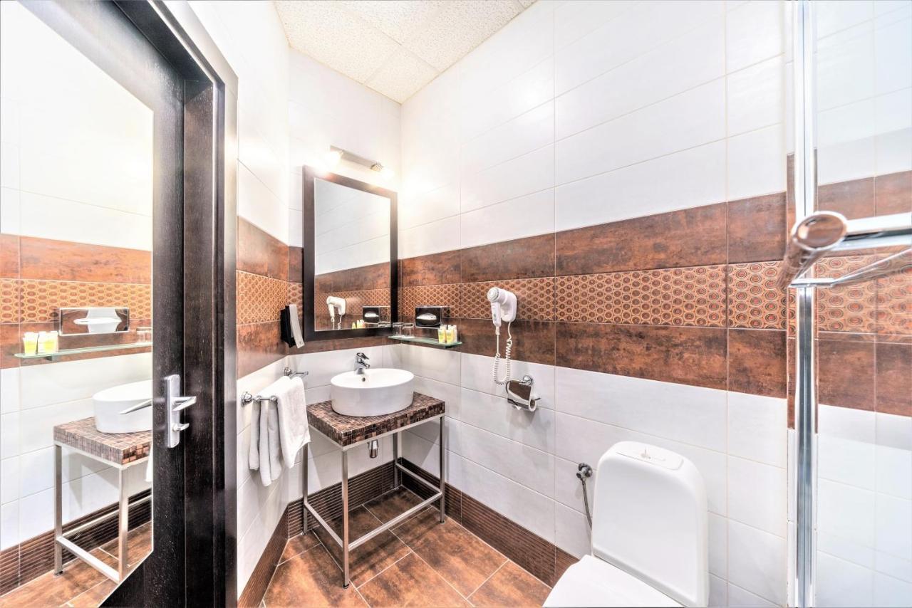 Rixwell Centra Hotel Riga Ngoại thất bức ảnh