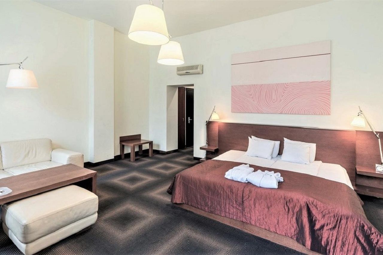 Rixwell Centra Hotel Riga Ngoại thất bức ảnh